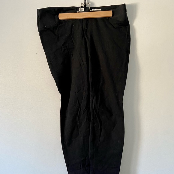 GAP Maternity Cropped Black Work Trousers - Picture 5 of 5